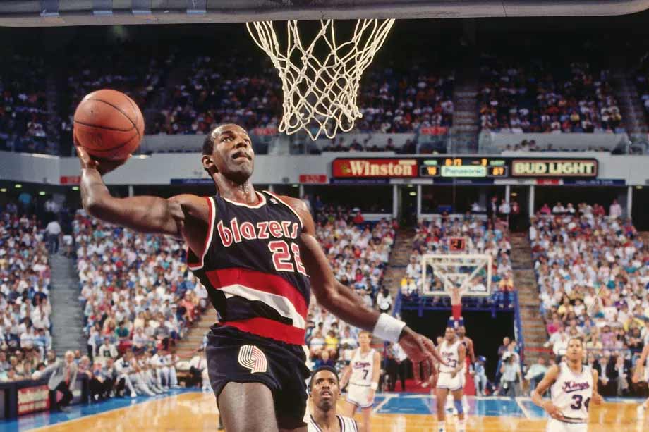 Clyde Drexler pelo Portland em 1992